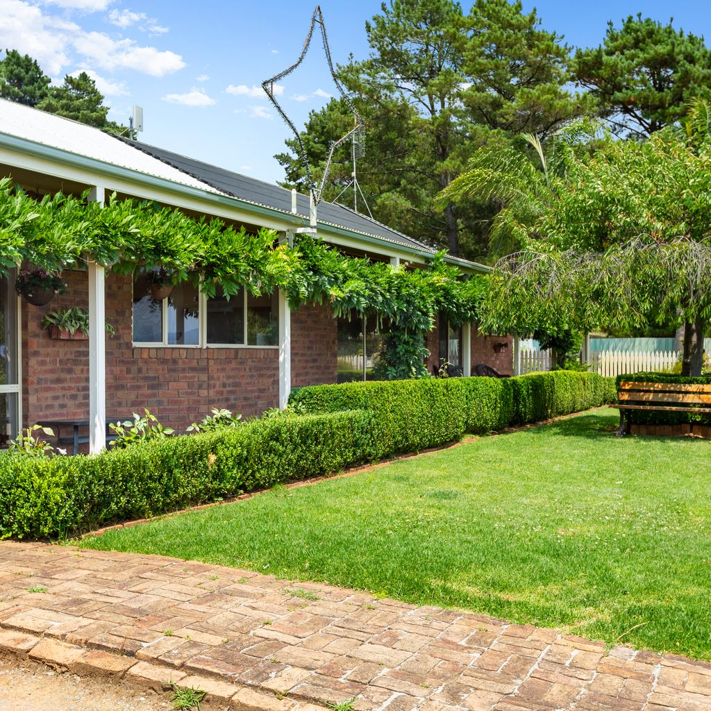 Monkey Gully Retreat – Mansfield – Sleeps 9