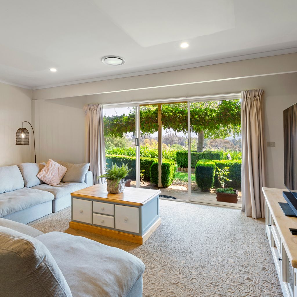 Monkey Gully Retreat – Mansfield – Sleeps 9