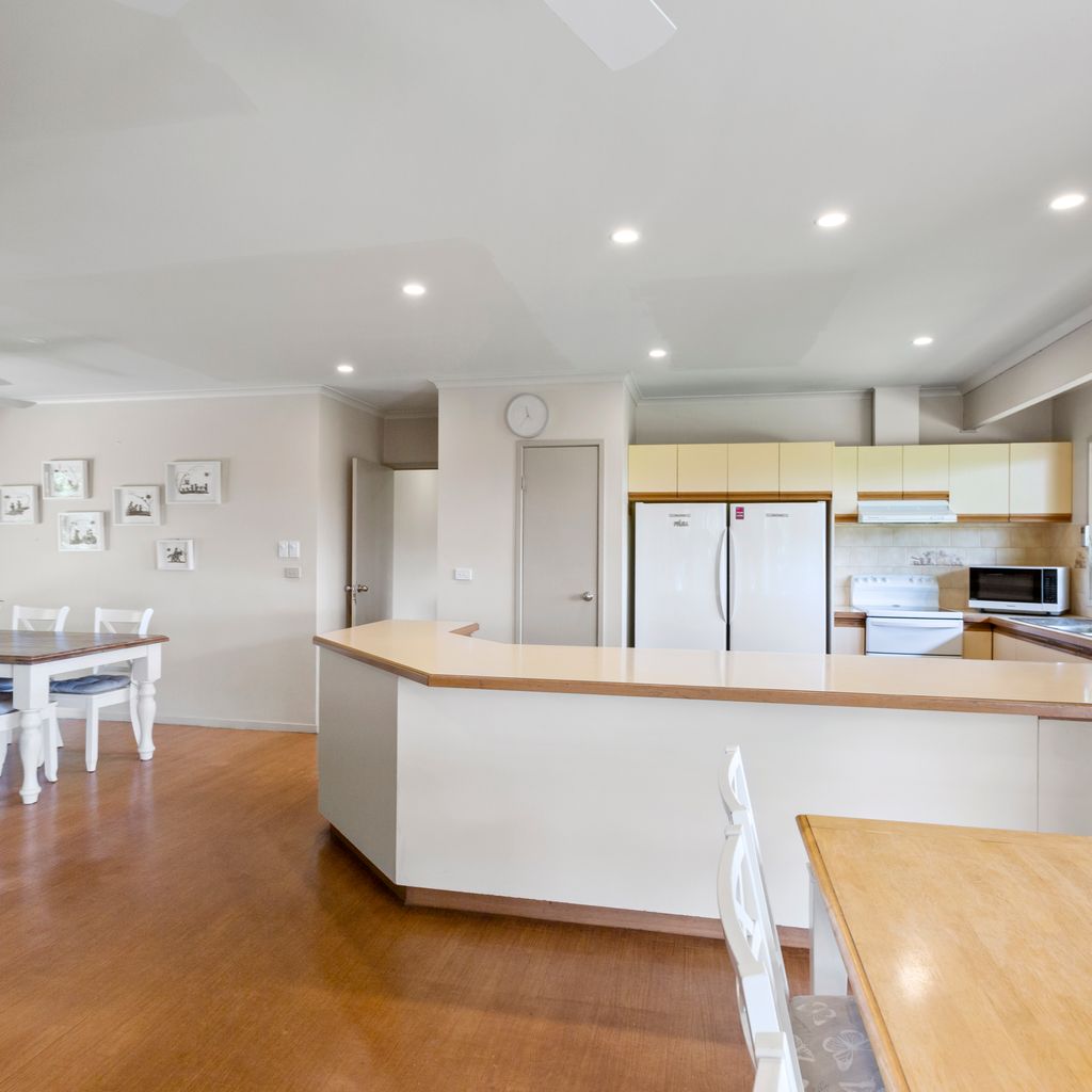 Monkey Gully Retreat – Mansfield – Sleeps 9