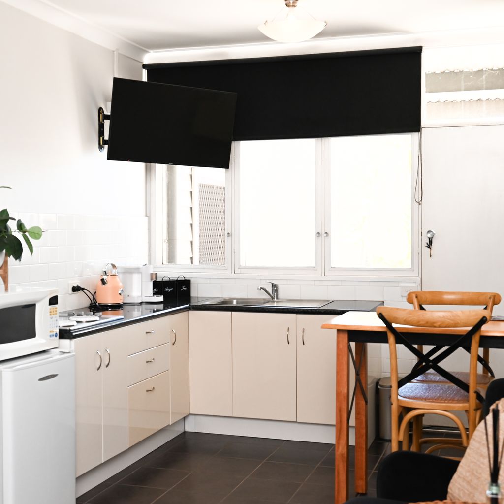 Deck Quarters – The Loft – Sleeps 2