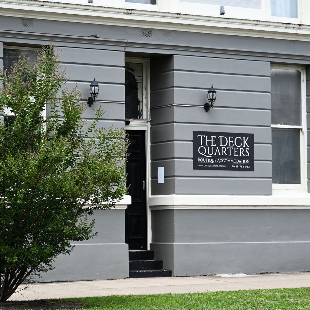 Deck Quarters – The Loft – Sleeps 2
