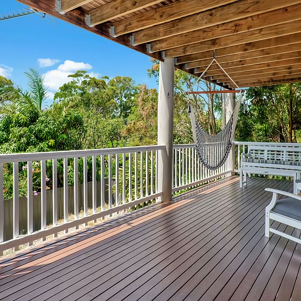 Hibiscus Hideaway - Holiday Coffs Coast