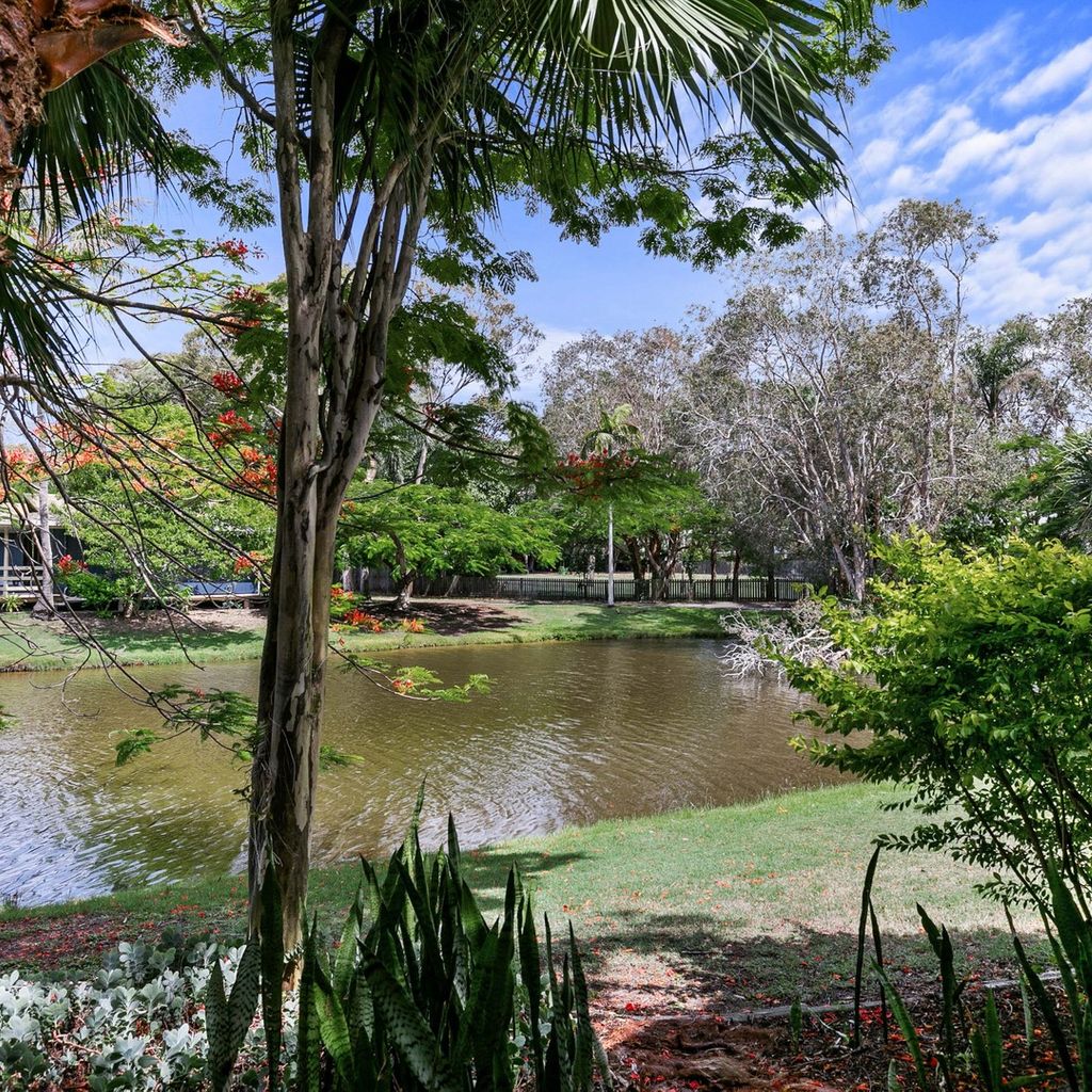 Lake View Villa