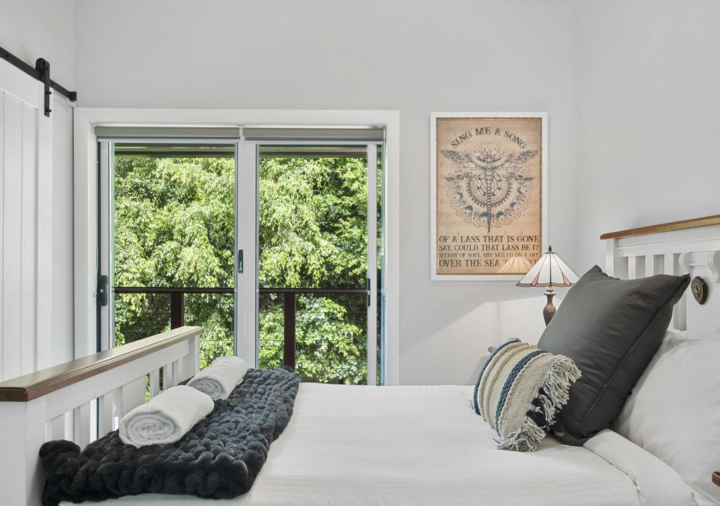 Hiddleston Retreat