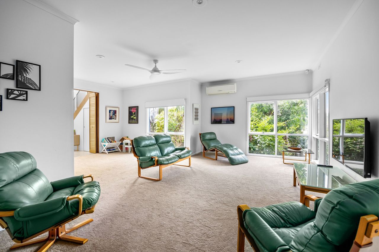 Somers Beach Vista Photo 10