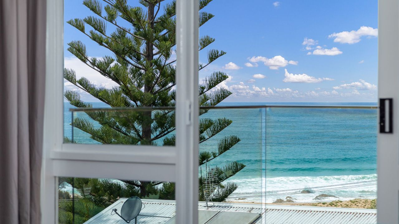 Magnificent Malua Views, Stroll to the beach