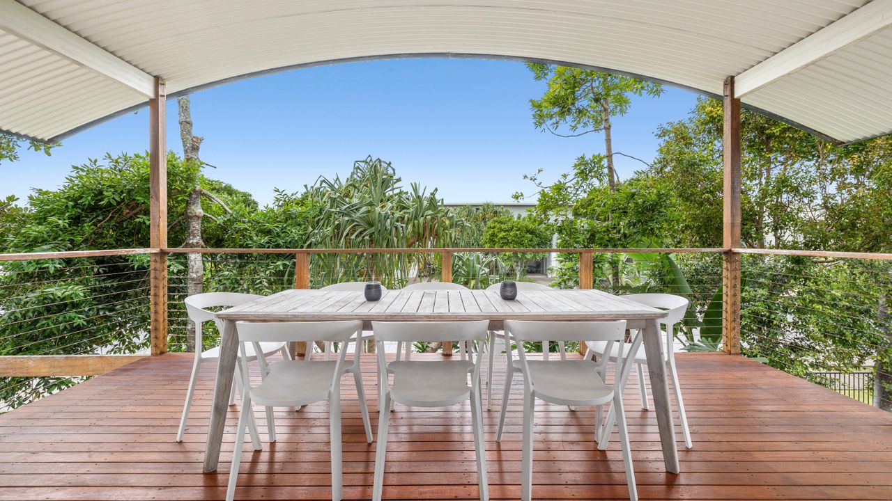 Beach Shacks 1 – With Complex Pool, Spa and Bbq