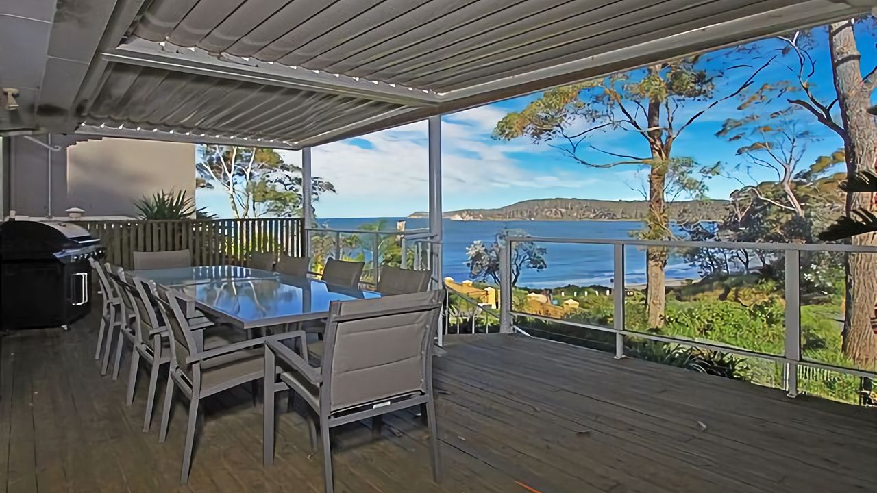 Denham Avenue Whole House Beachside Escape