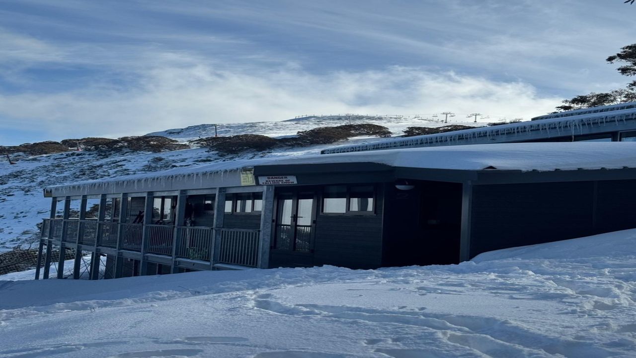 SKI VIEW 2