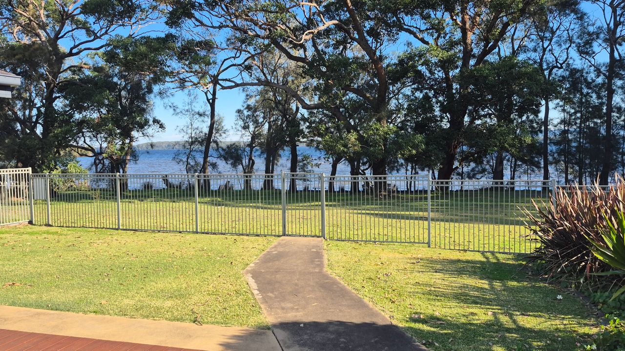 Peaceful Waterfront, wheelchair accessible – Stunning Location for Family Holiday