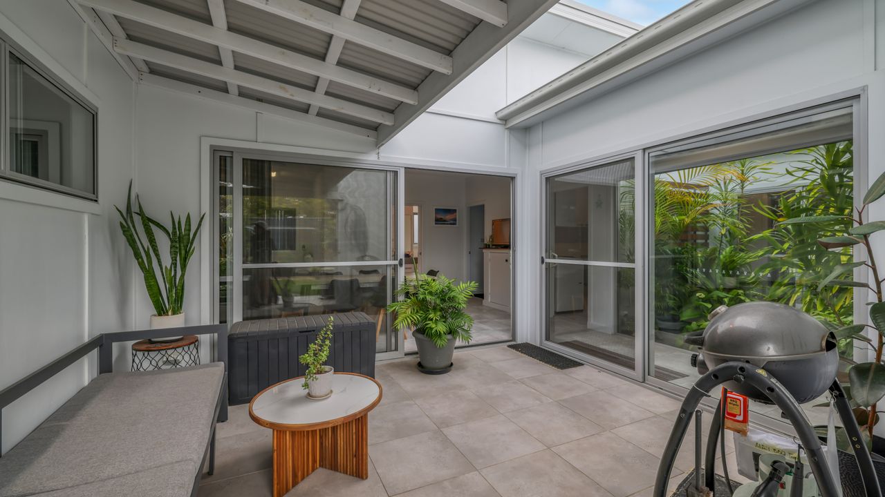 Secret Sanctuary On Seagrass – Luxury Coastal Retreat in Jervis Bay