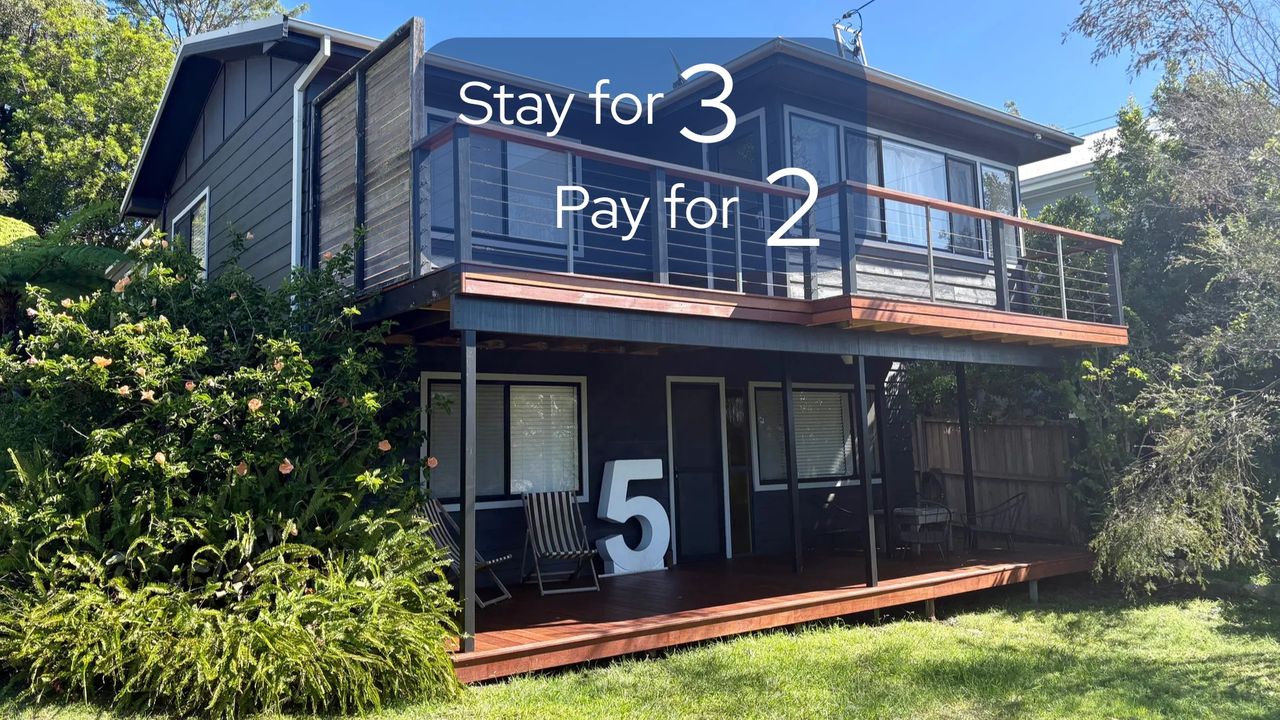 Shack No. 5 – A Quirky, Retro Beach Escape in Jervis Bay!