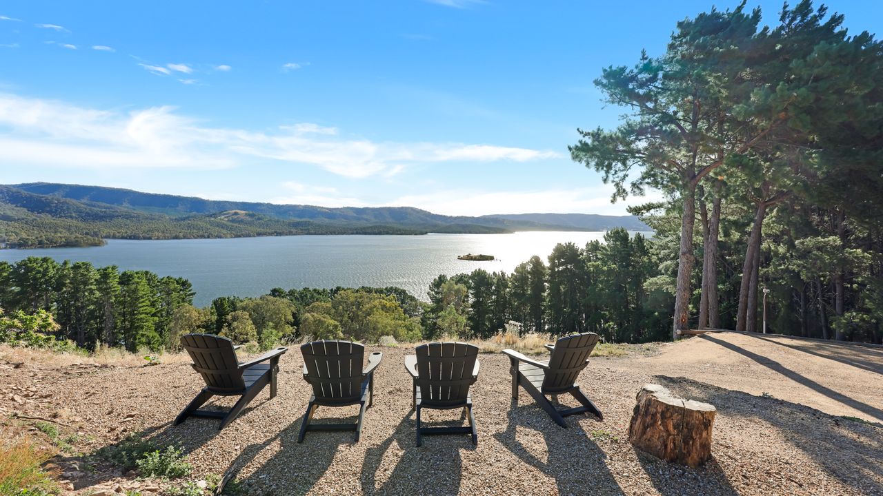 Lake Access – Mansfield – Sleeps 12