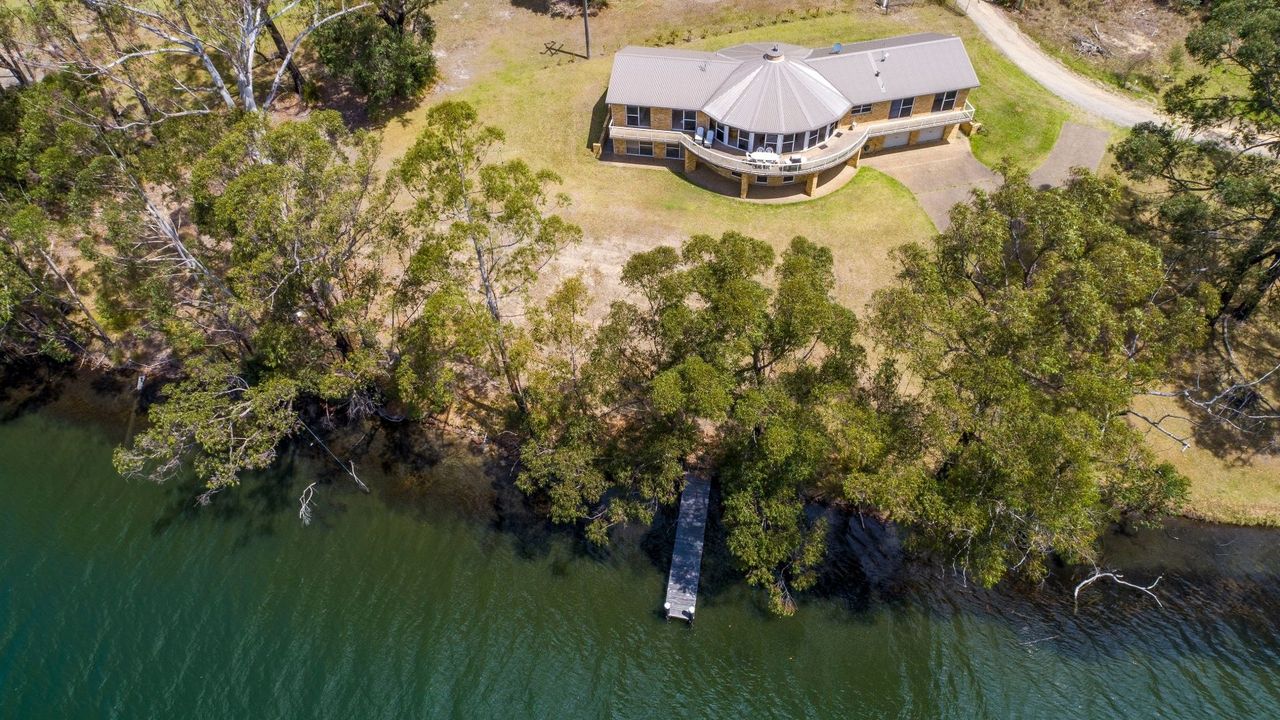 Lakeside Retreat