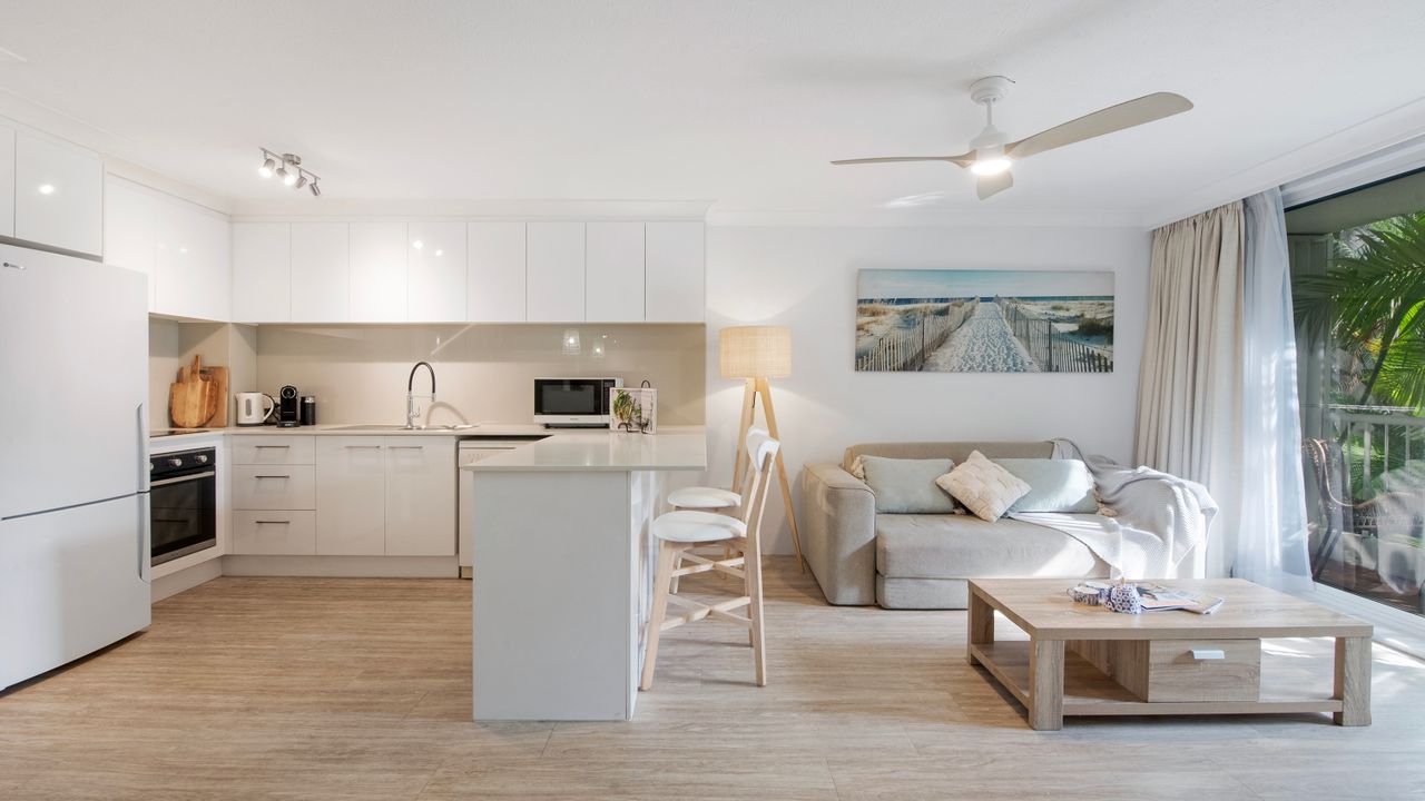 Surfers Paradise Copacabana Retreat