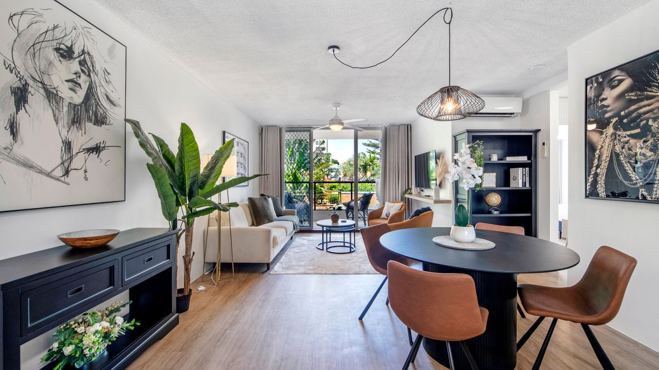 Beautifully Renovated Two Bedroom Apartment