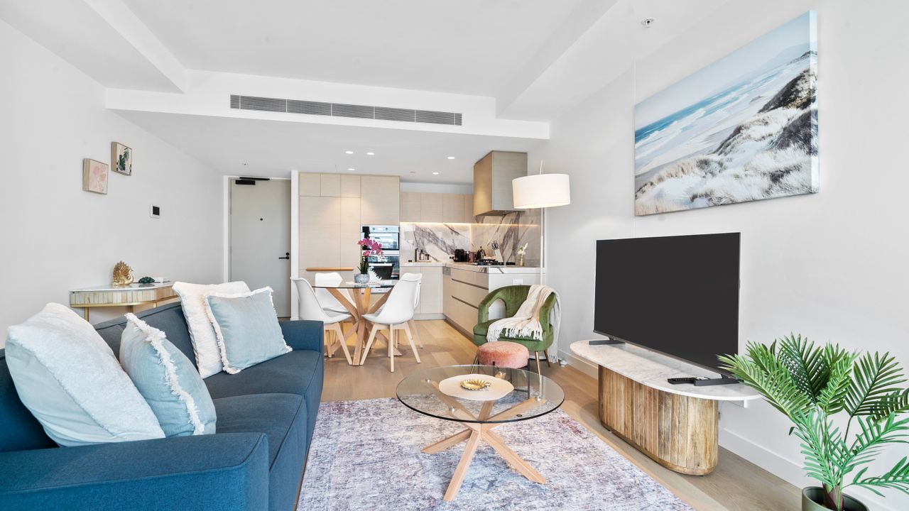 Jewel Residences – Luxury One Bedroom Apartment