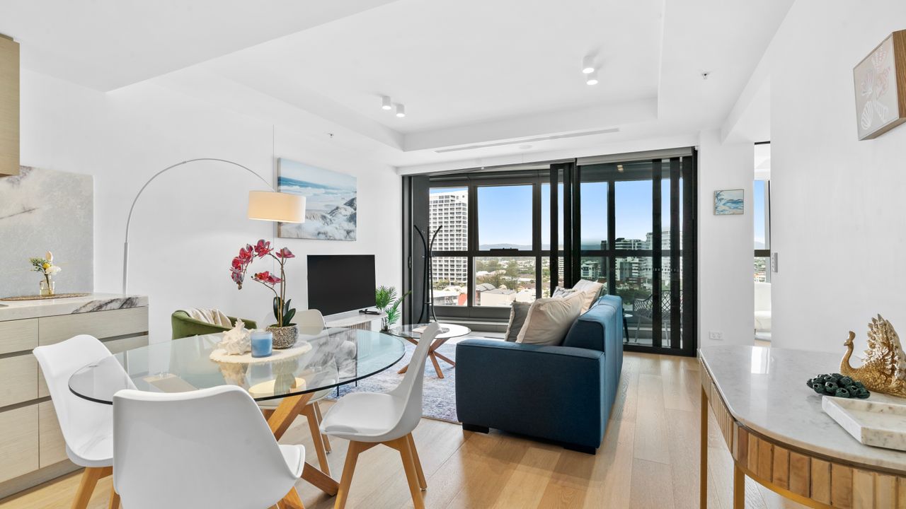 Jewel Residences – Luxury One Bedroom Apartment