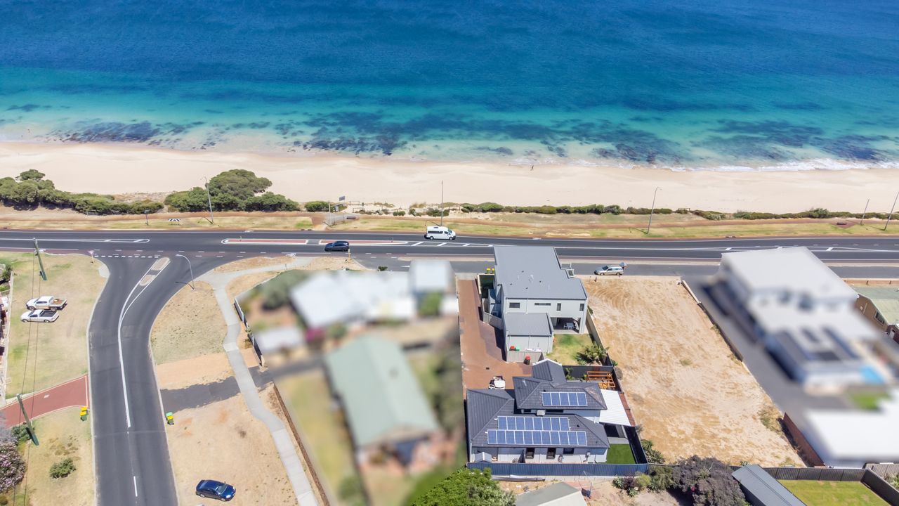 Hollow Beach House – Bunbury