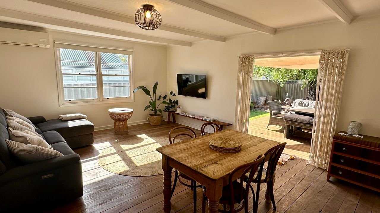 Barefoot Beach Cottage