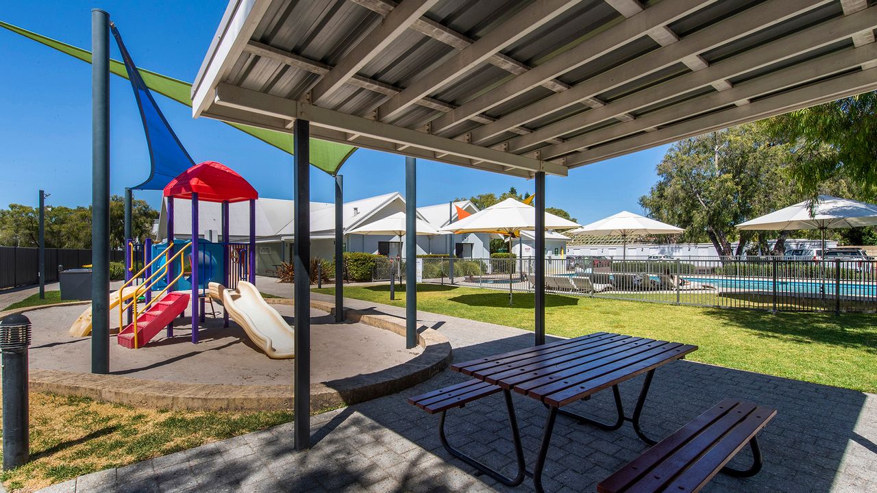 Escape to Villa 4 – Cape View Resort