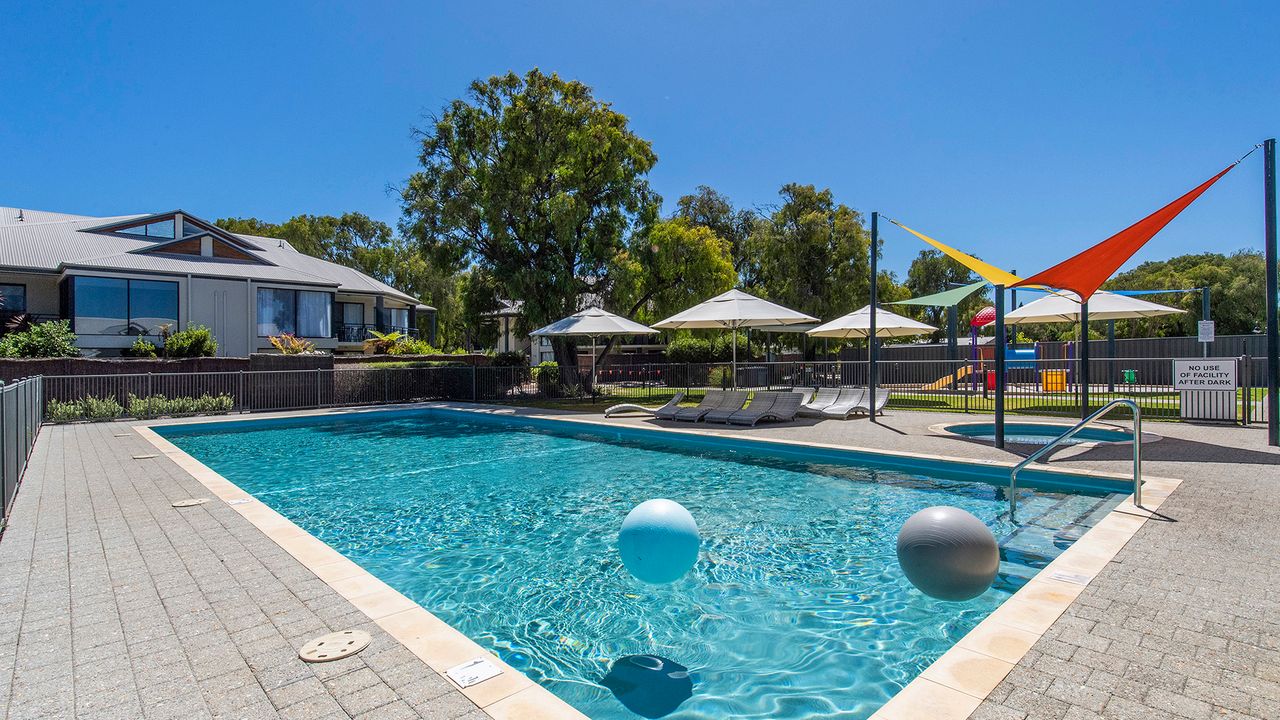 Escape to 67 at Cape View