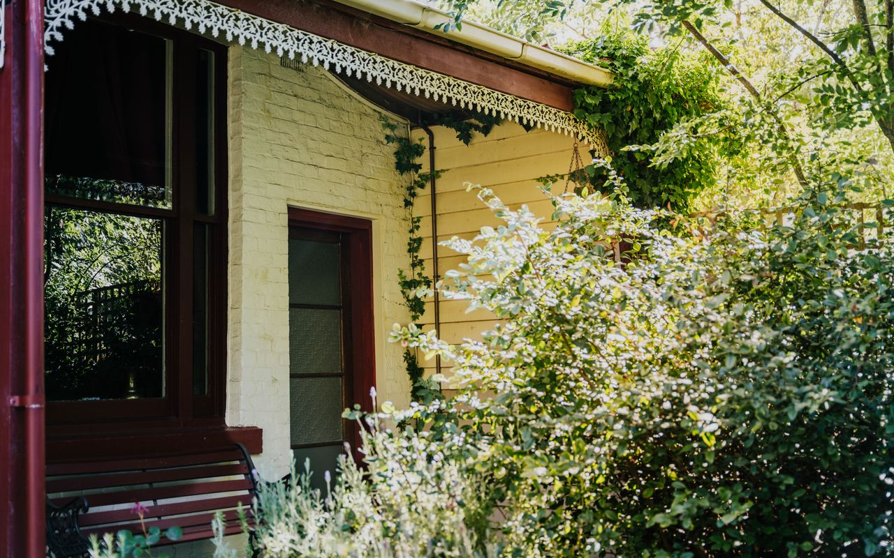 Roses Hillside – Rosemary Cottage