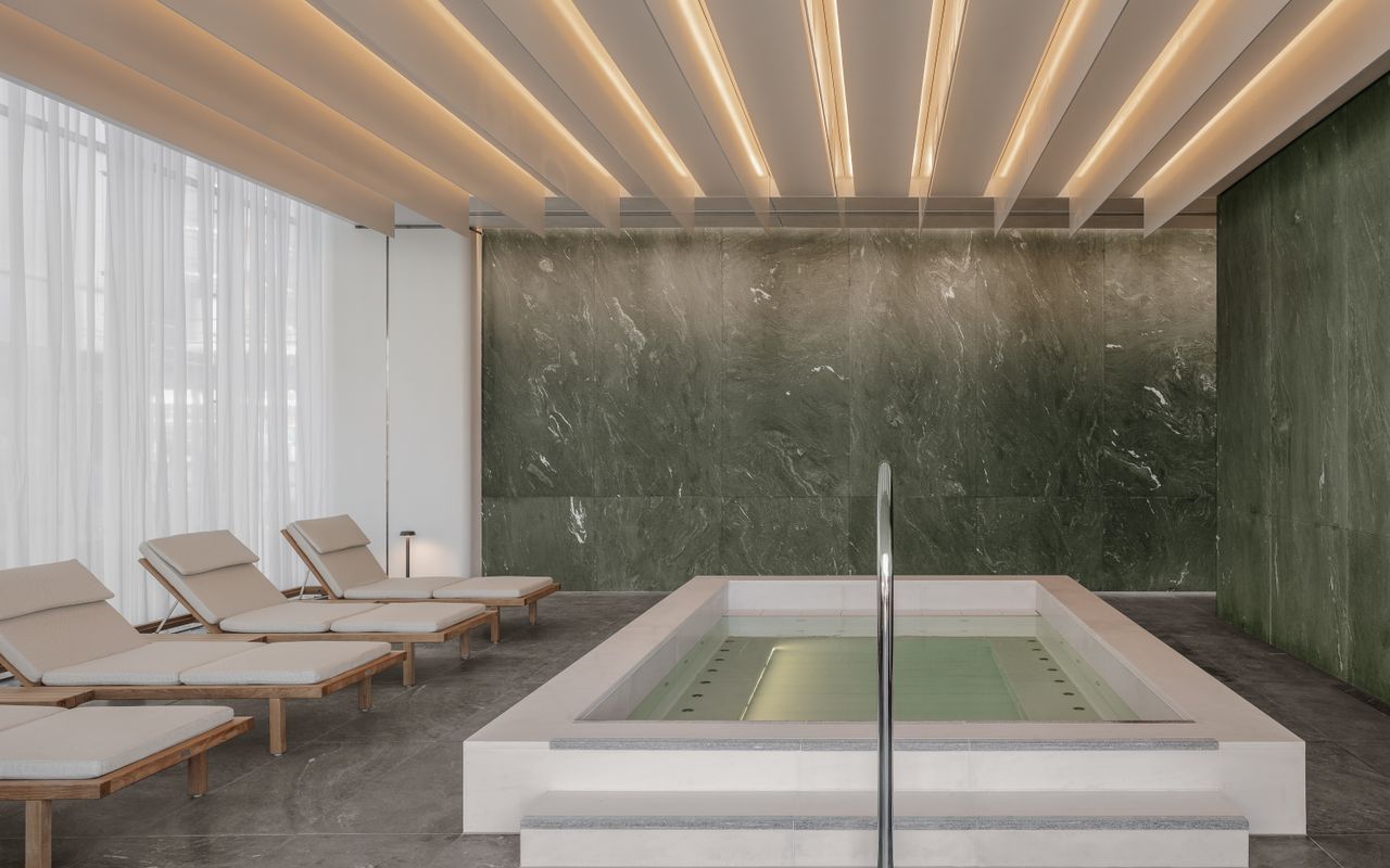 The Pool House - Spa