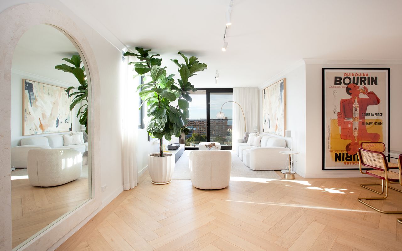 The Bondi Escape ISYD