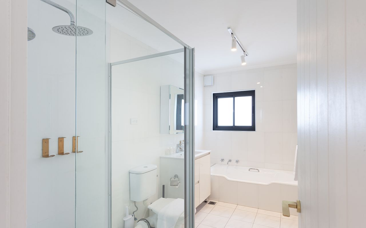 The Bondi Escape ISYD