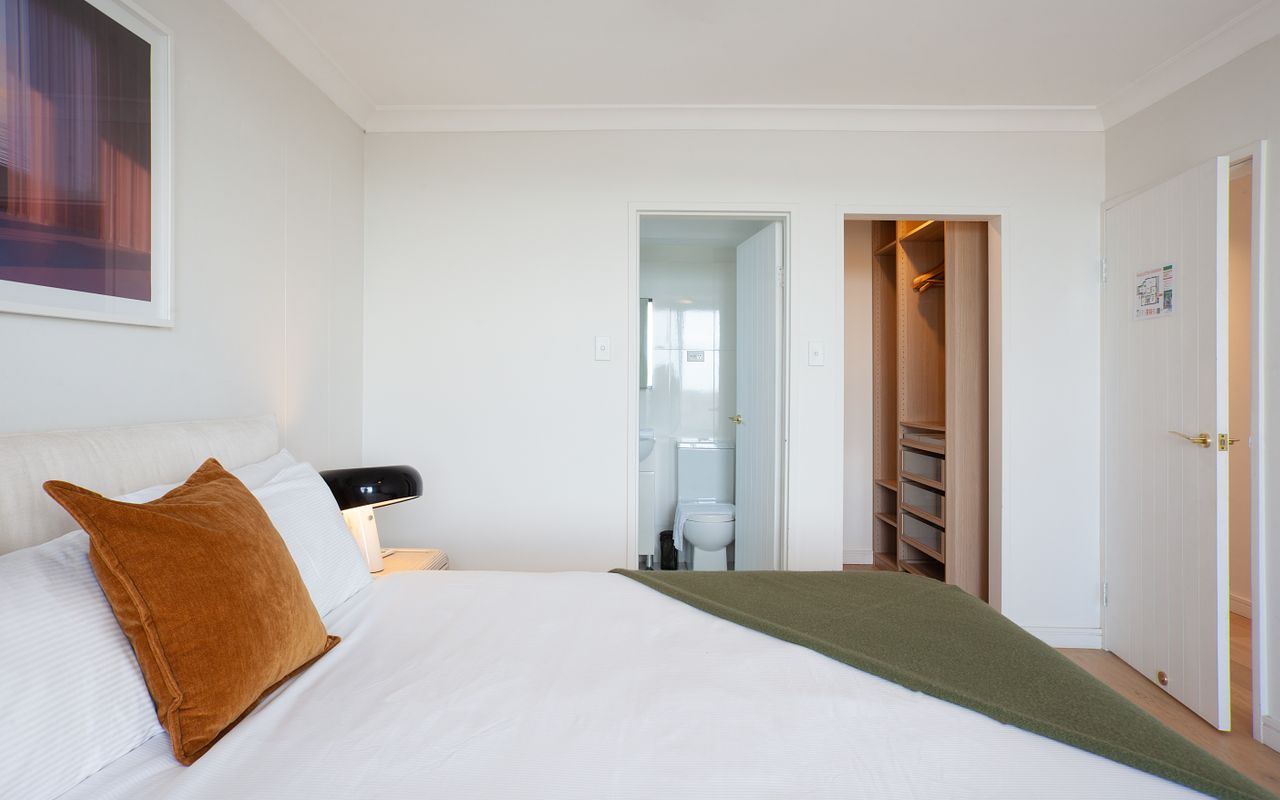 The Bondi Escape ISYD