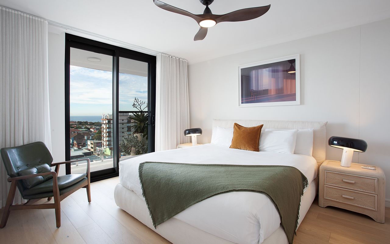 The Bondi Escape ISYD