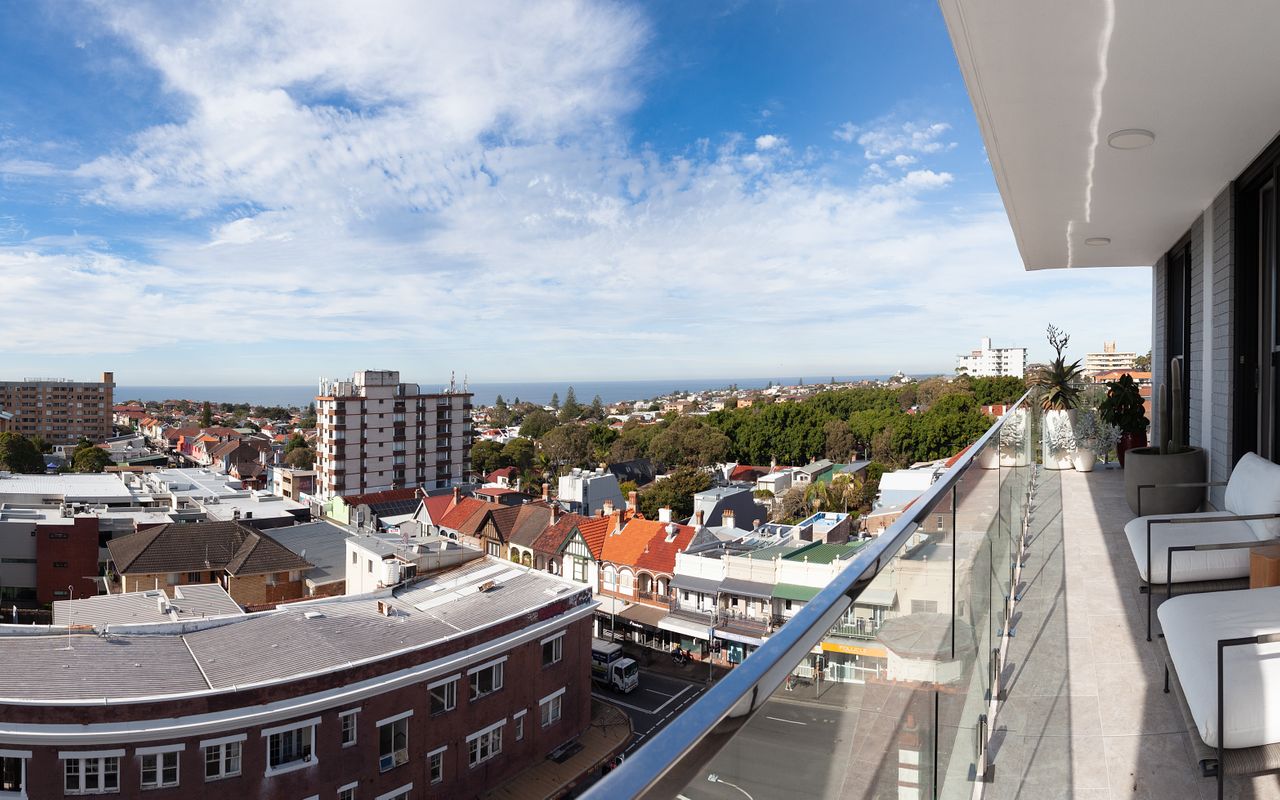 The Bondi Escape ISYD