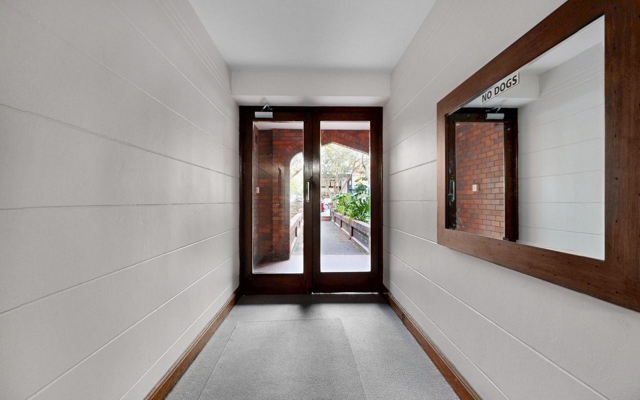 Woollahra Gem I90