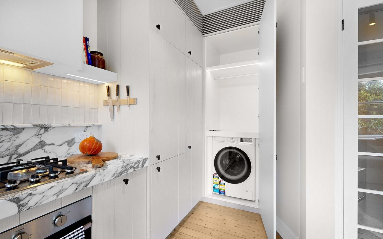 Woollahra Gem I90