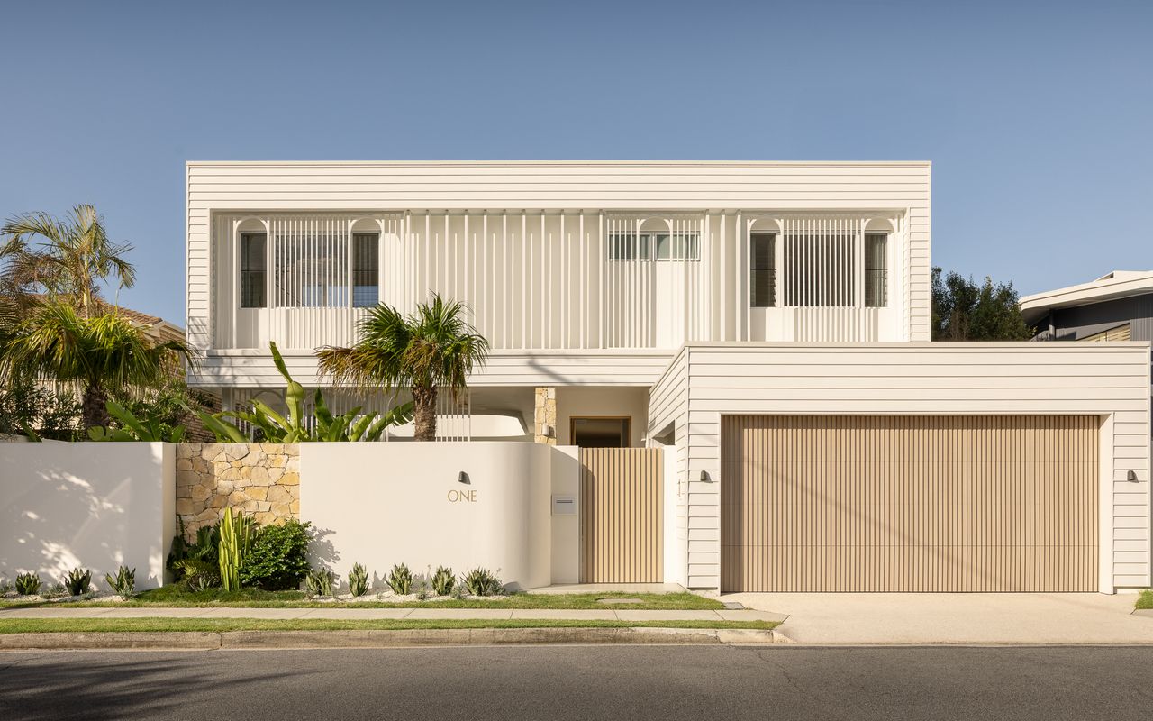 Sol Lento, Burleigh Heads IQLD
