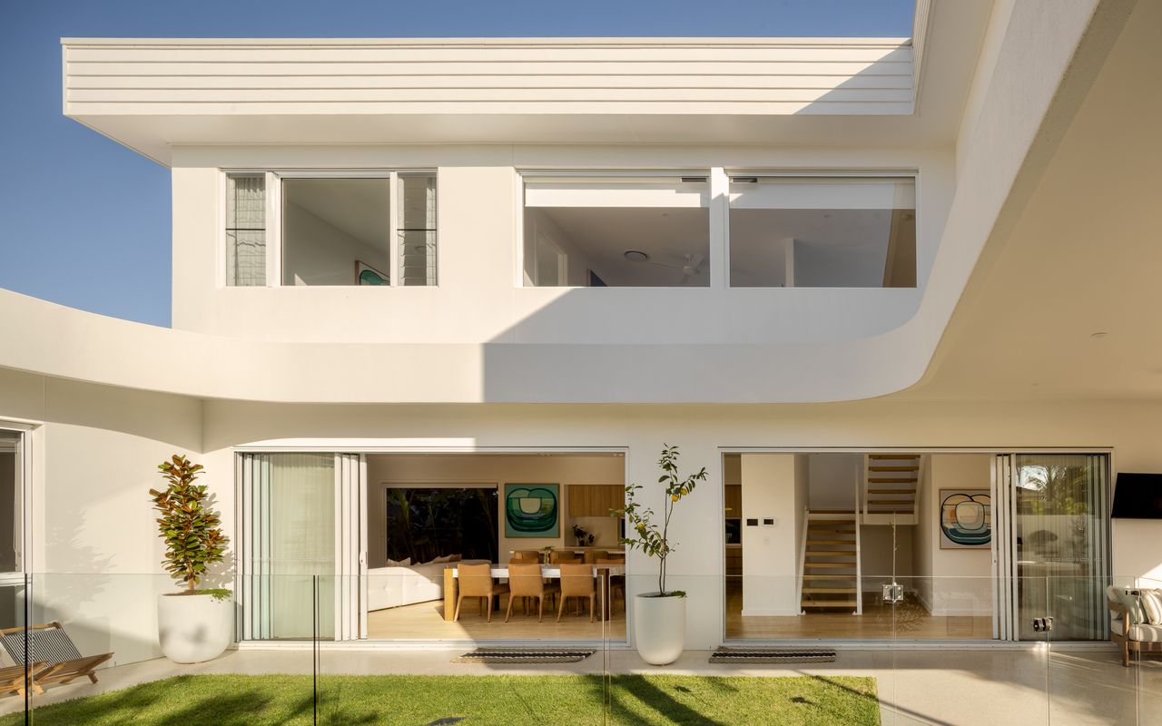 Sol Lento, Burleigh Heads IQLD