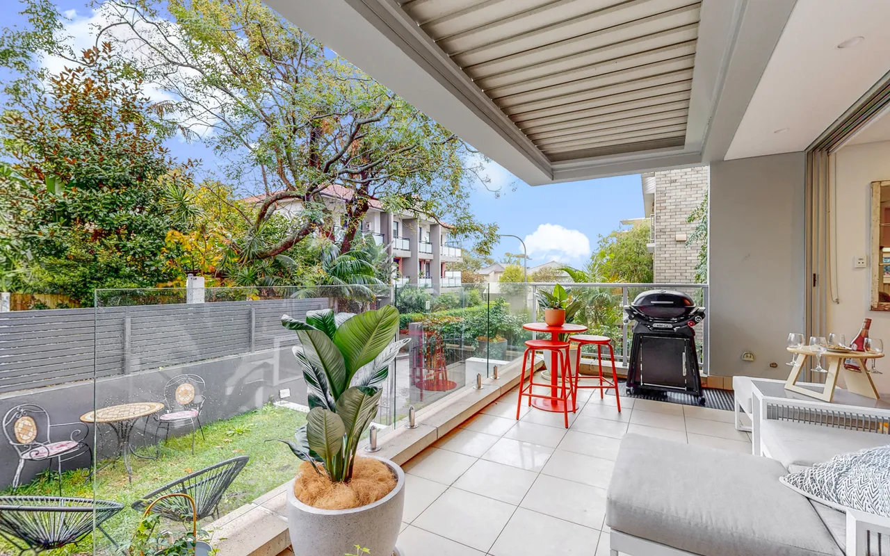 Salty Oasis, Bondi Beach ISYD