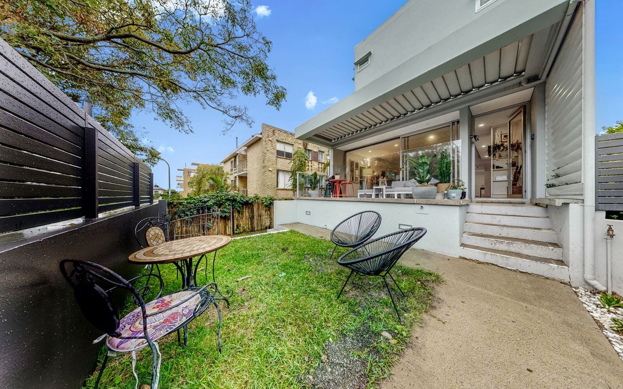 Salty Oasis, Bondi Beach ISYD