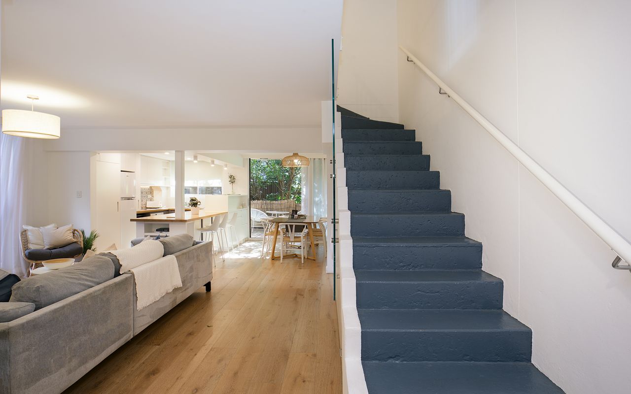 Tewkesbury Courtyard, Darlinghurst I90