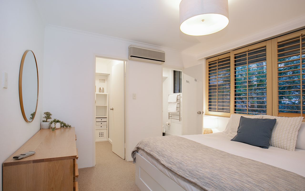 Tewkesbury Courtyard, Darlinghurst I90