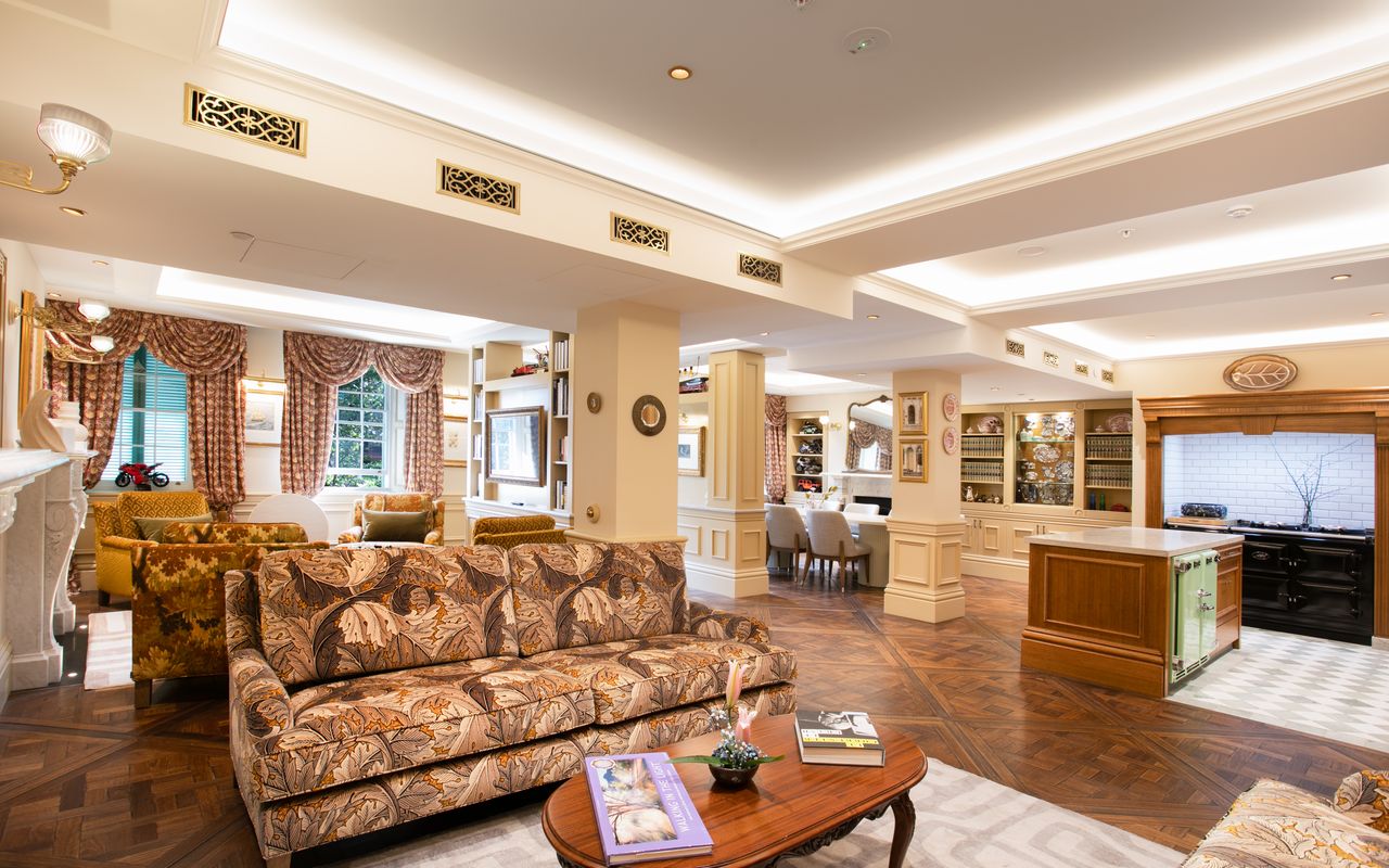 Darling Manor IBO