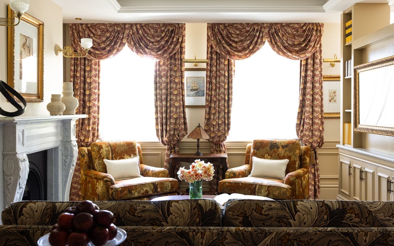 Darling Manor IBO