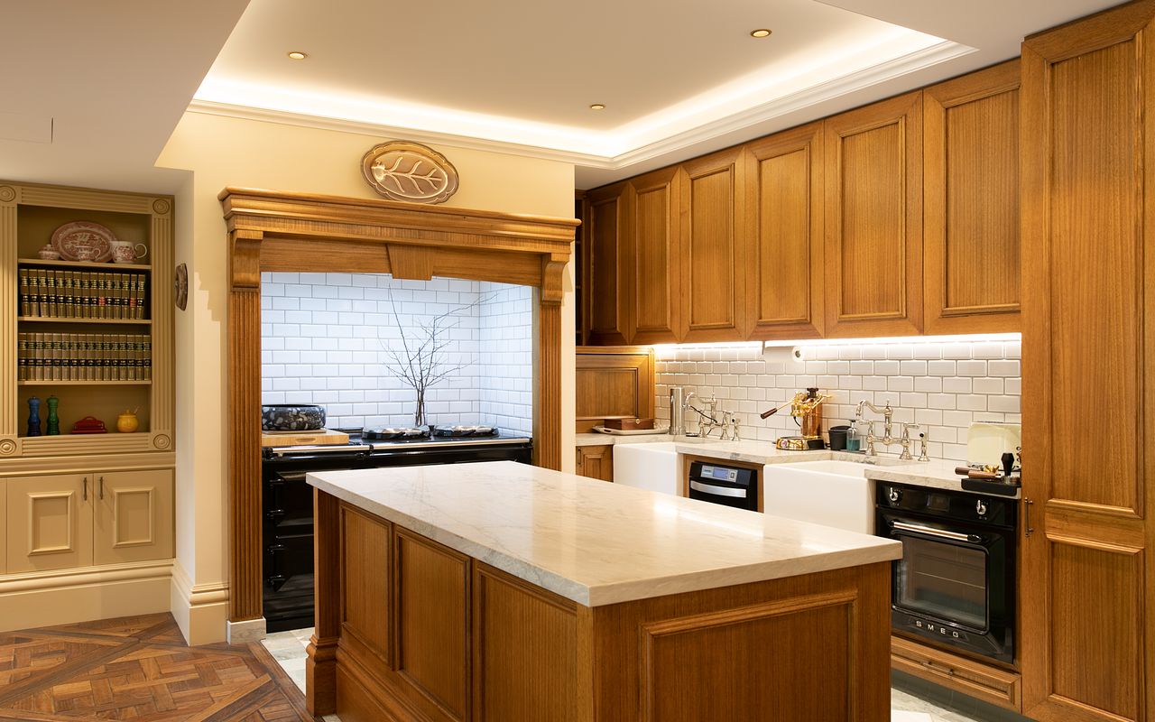 Darling Manor IBO