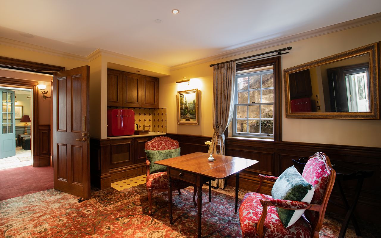 Darling Manor IBO