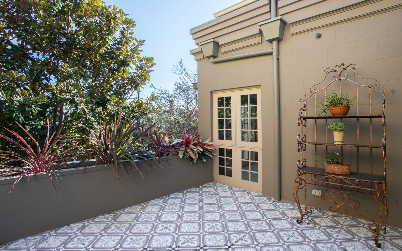 Darling Manor IBO