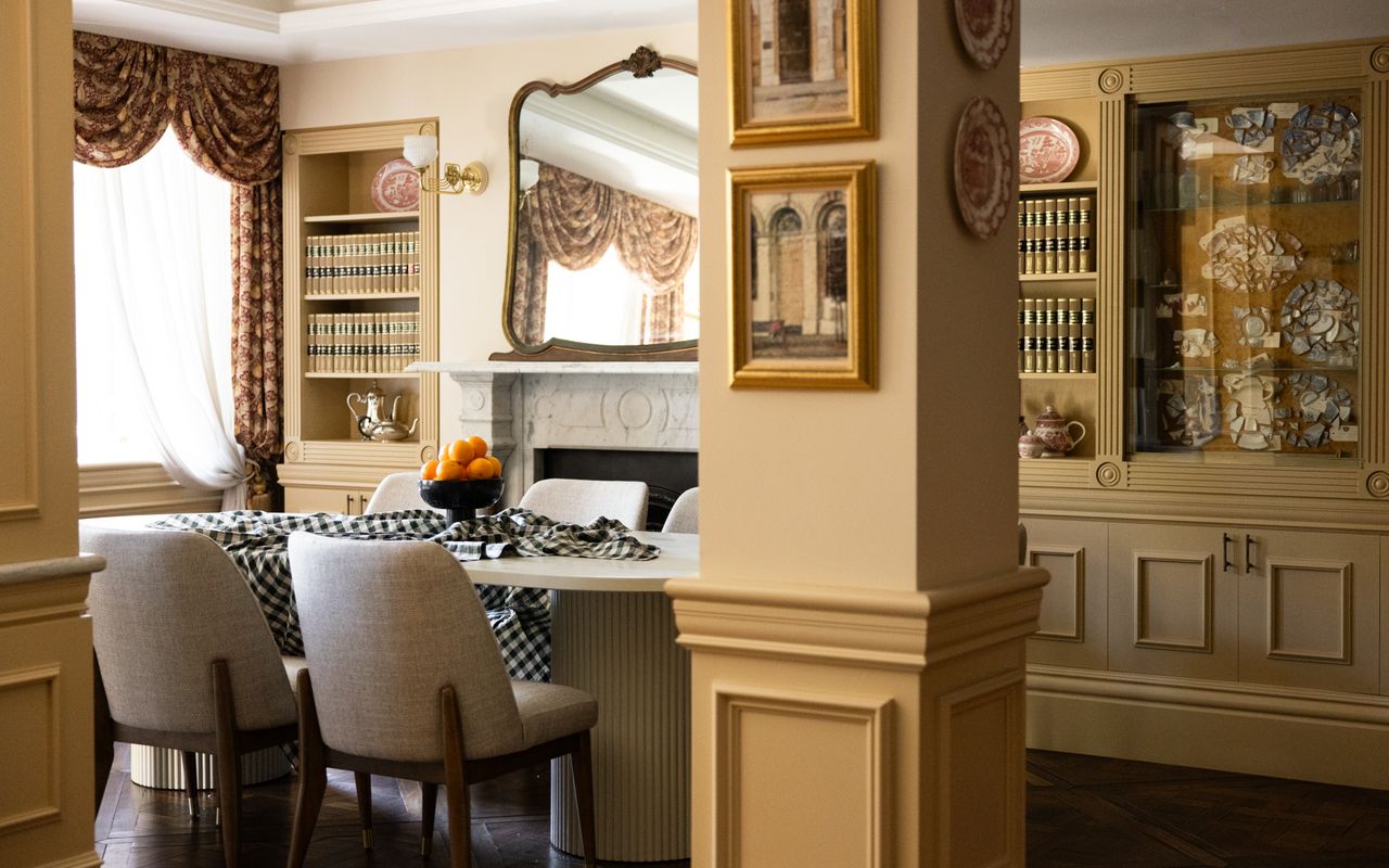 Darling Manor IBO