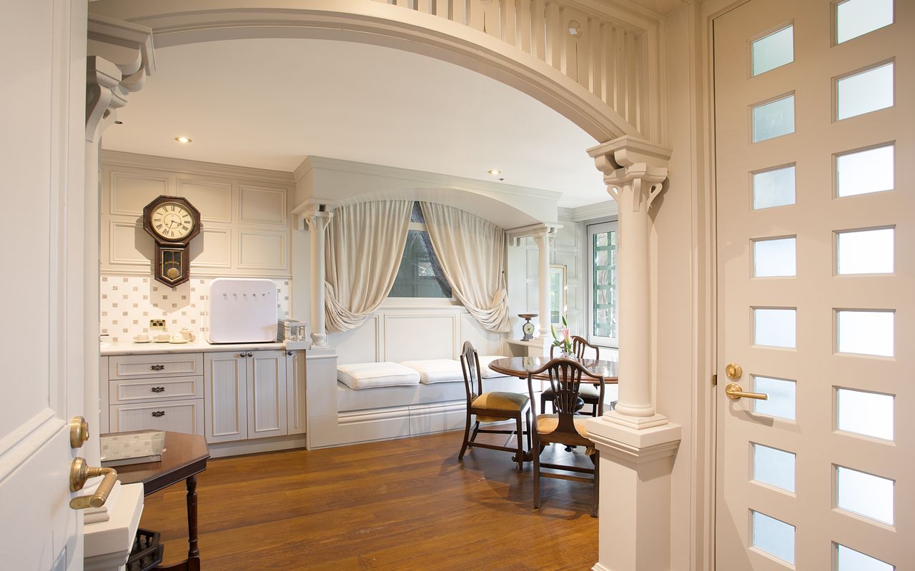 Darling Manor IBO