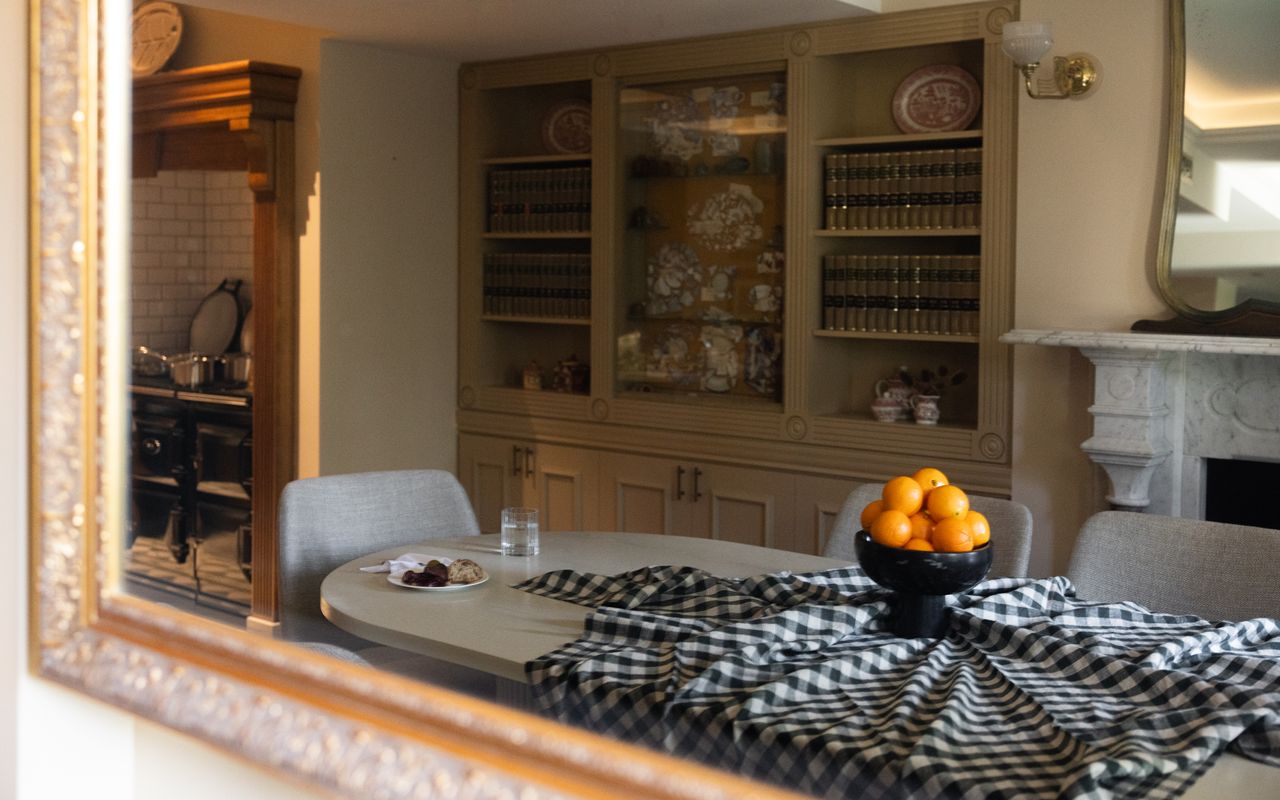 Darling Manor IBO