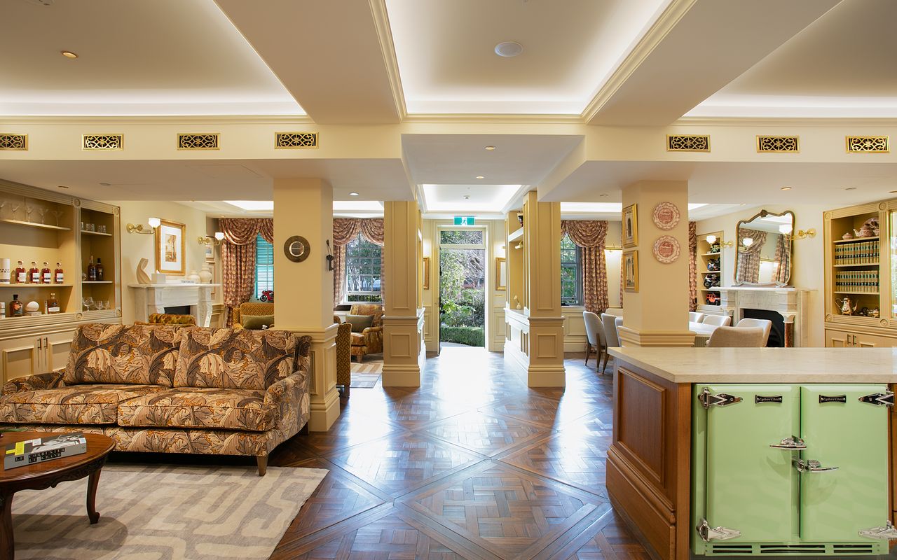 Darling Manor IBO